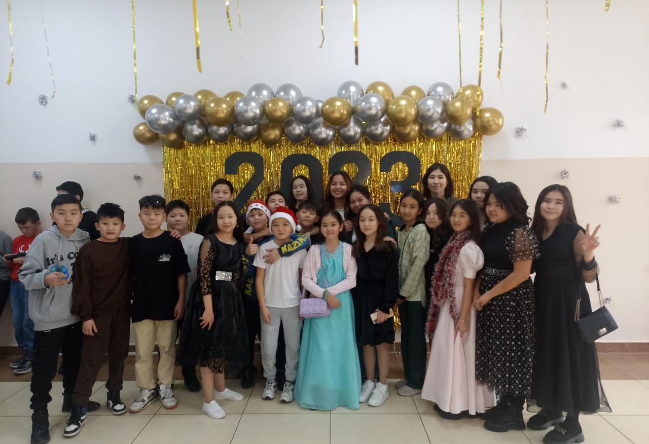 "Қош келдің, Жаңа жыл!" шыршасы жалғасуда