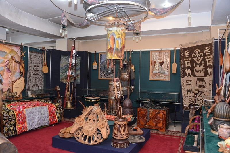 “Достарыммен бірге тамашала”